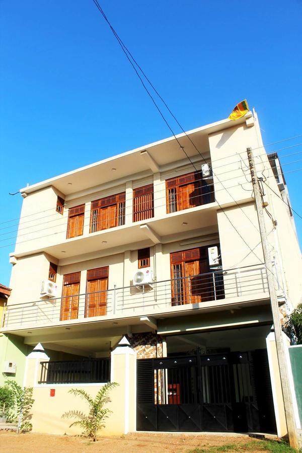 The City Tourist Hotel Anuradhapura Exterior photo